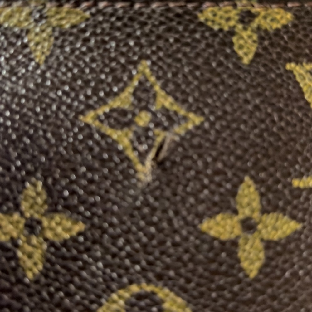💯Authentic LV Clutch - Picture 8 of 12